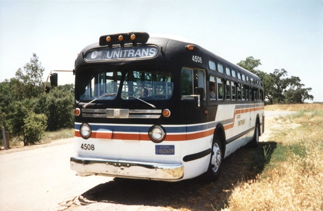 Unitrans_4508_in_the_fields.jpg