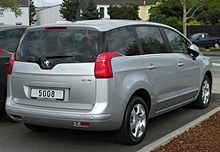 Peugeot_5008_rear_20100501.jpg