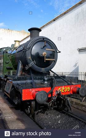 steam-locomotive-goliath-gwr-5205-class-number-5239-parked-at-dartmouth-D54988.jpg