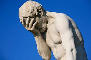 300px-Paris_Tuileries_Garden_Facepalm_statue.jpg