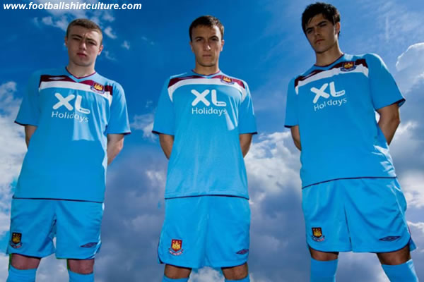 west_ham-08-09-umbro-away-kits.jpg