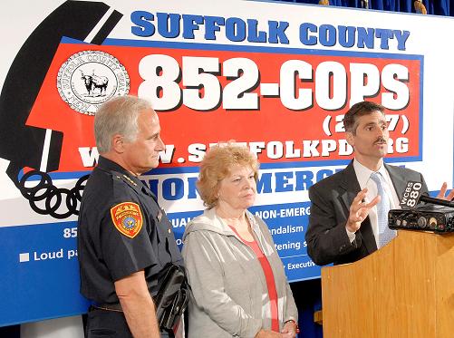 852cops.jpg
