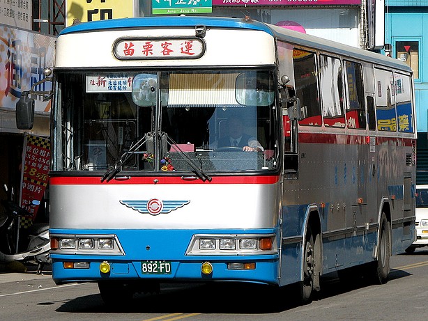 MLbus_892fd.jpg