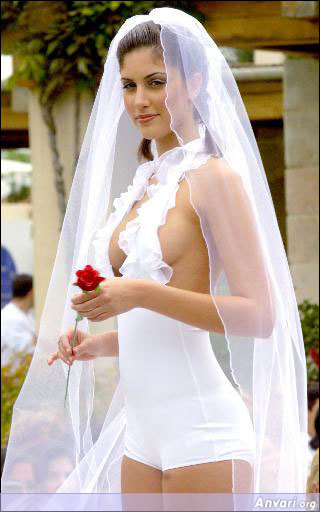 uglydress_1996_7339065.jpg