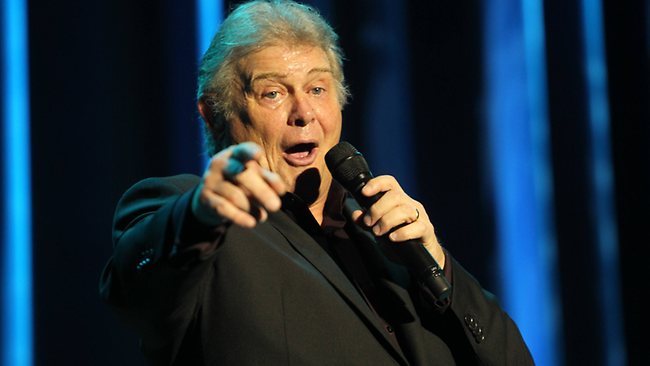 330992-john-farnham.jpg